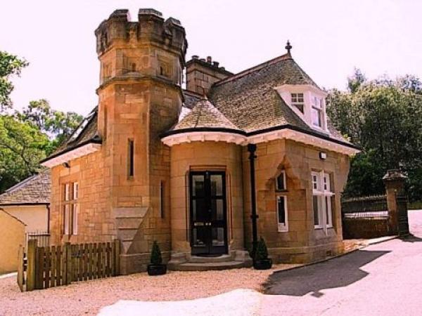 dalnair castle lodge drymen wedding venues